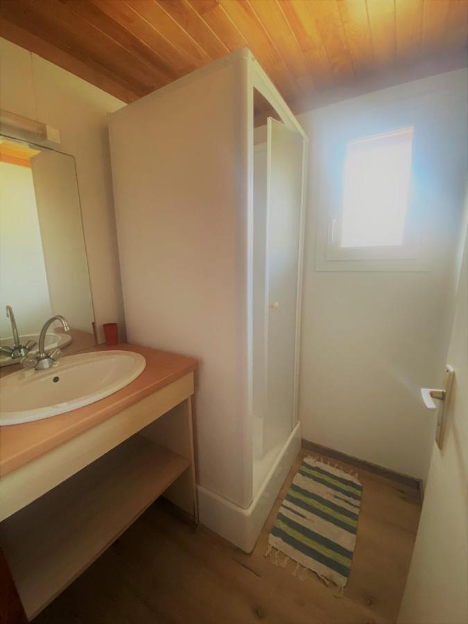 Camping Familial Les Chalets D'Uza Экстерьер фото
